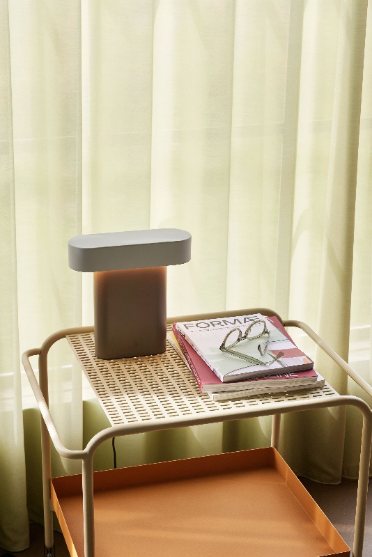 Carrello portaoggetti design moderno in acciaio